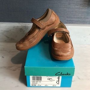 Clarks toddler Jump Time Mary Janes 10.5/11